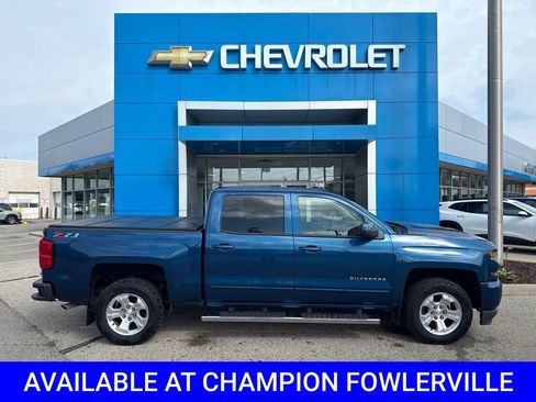 Used 2018 Chevrolet Silverado 1500 LT w/ All Star Edition AWD/4WD image 2