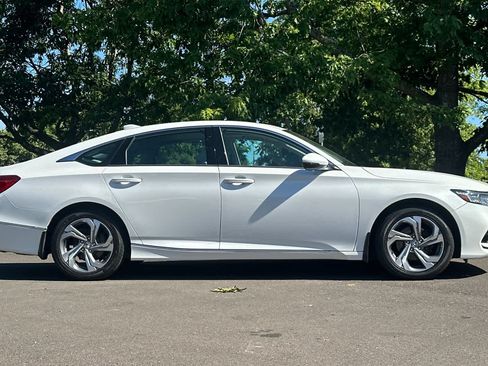 Used 2018 Honda Accord EX-L image 8