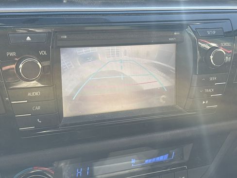 Used 2016 Toyota Corolla S image 24