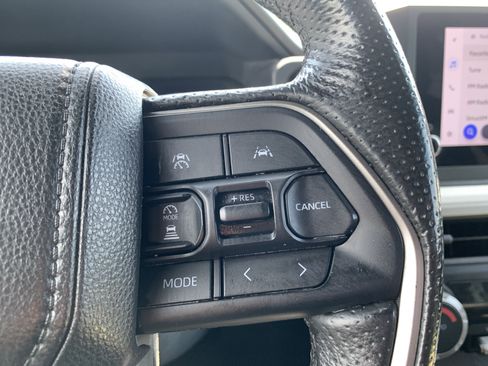 Used 2024 Toyota Tacoma TRD Off-Road AWD/4WD image 20