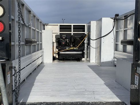 Used 2015 Ford Transit 350 Cutaway Van image 13