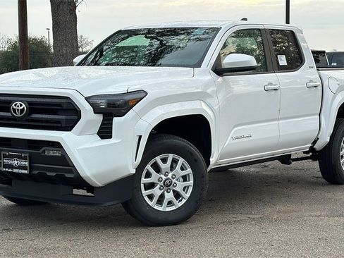 New 2026 Toyota Tacoma SR5 image 34