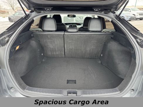 Used 2021 Toyota Prius L Eco image 13