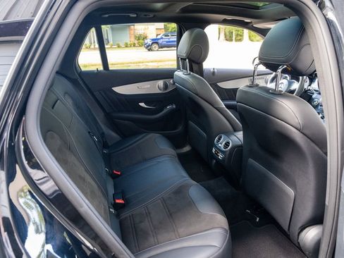 Used 2019 Mercedes-Benz GLC 63 AMG 4MATIC image 32