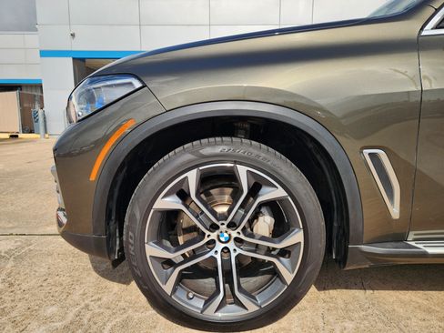 Used 2022 BMW X5 xDrive40i w/ Executive Package AWD/4WD image 9