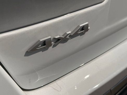 New 2026 Jeep Grand Cherokee Laredo image 30