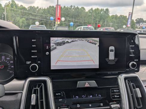 Used 2022 Kia Sorento S w/ Panoramic Sunroof Package FWD image 17