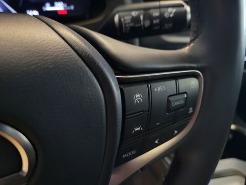 Used 2025 Lexus UX 300h FWD image 31