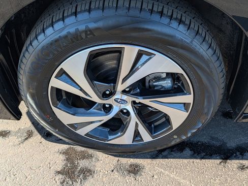 Used 2025 Subaru Legacy Premium image 14