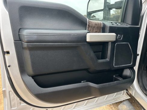 Used 2017 Ford F350 Lariat w/ Lariat Value Package image 10