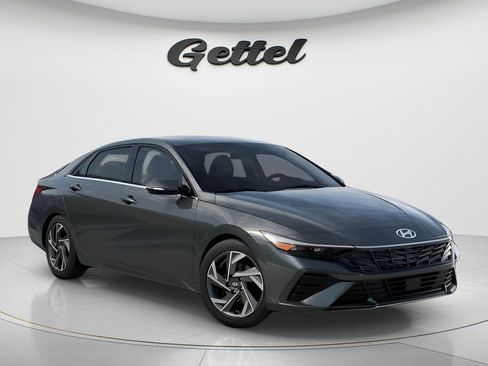 Used 2025 Hyundai Elantra Limited FWD image 2