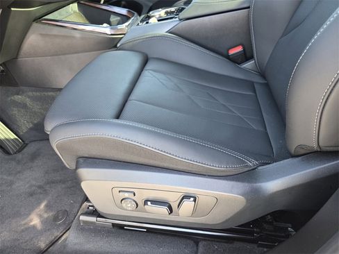 Certified 2025 BMW X3 xDrive30i w/ Convenience Package image 21