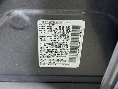Used 2020 Nissan Rogue S FWD image 32