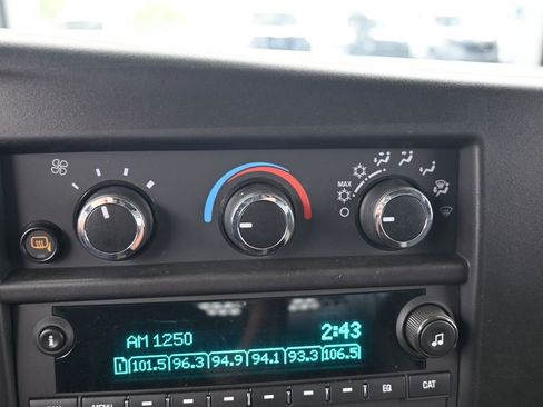 Used 2024 Chevrolet Express 2500 w/ Driver Convenience Package image 20