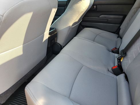 Certified 2025 Toyota Tacoma SR5 AWD/4WD image 21