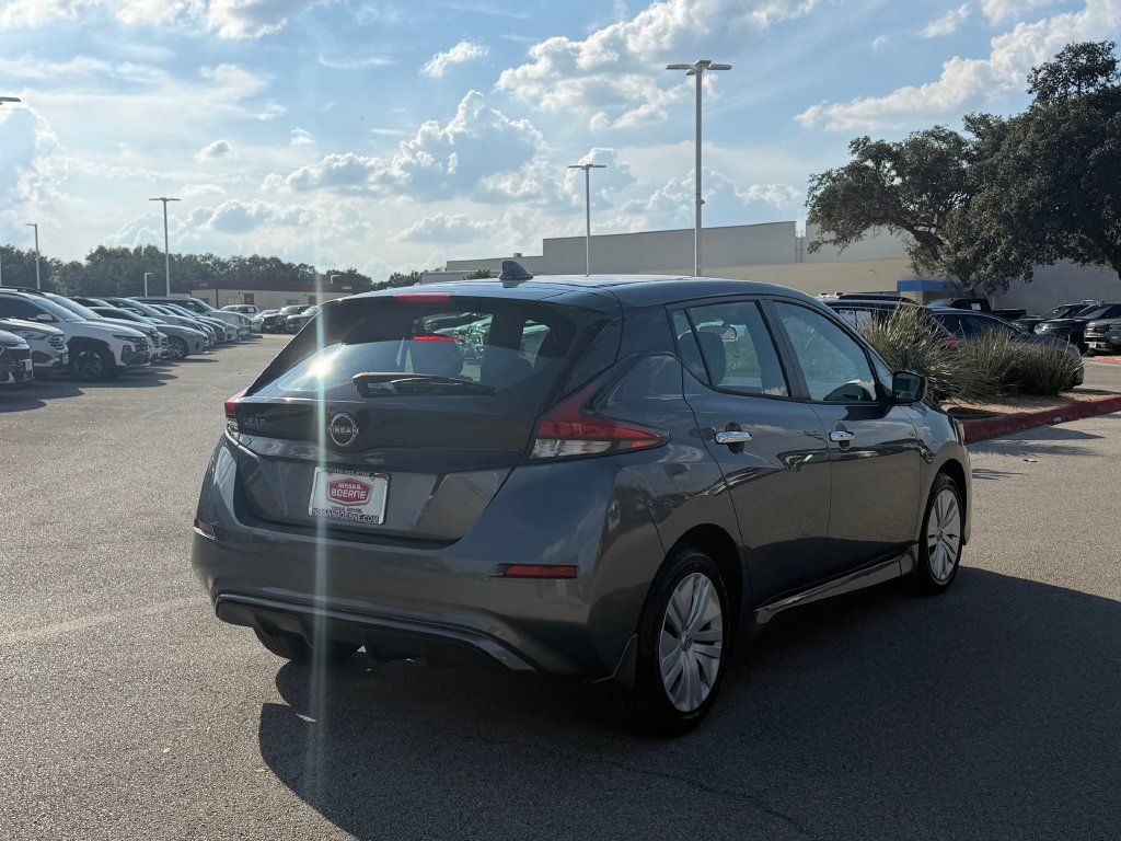Used 2025 Nissan Leaf S FWD image 6