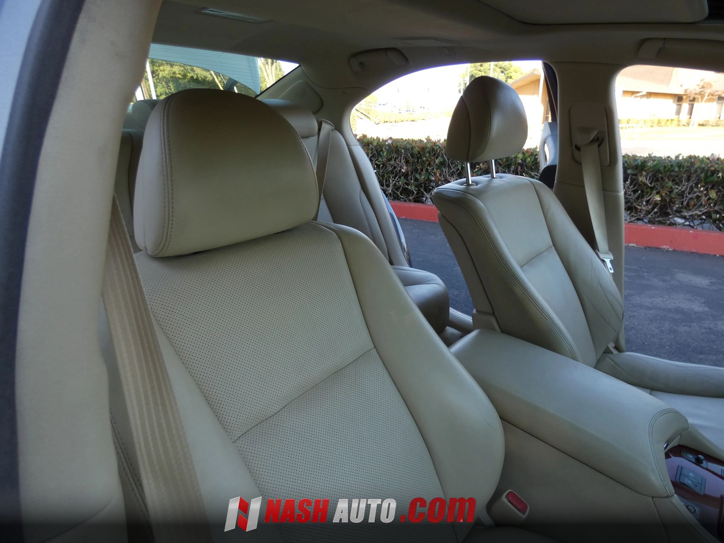 Used 2012 Lexus LS 460 w/ Luxury Value Edition RWD image 32