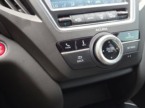 Used 2020 Acura MDX FWD image 29