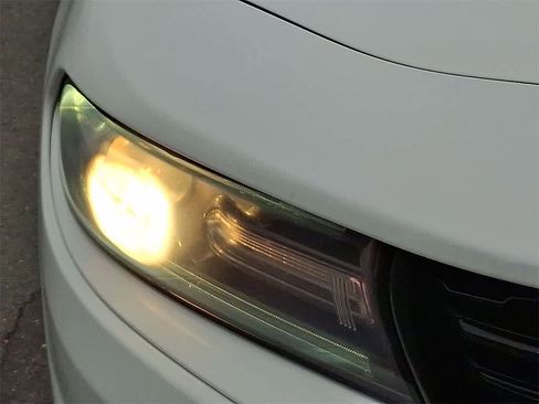 Used 2020 Dodge Charger SXT w/ Leather Interior Group image 27