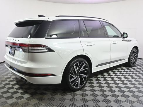 New 2026 Lincoln Aviator Black Label AWD/4WD image 7