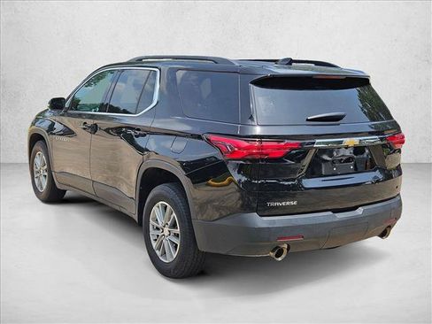 Used 2023 Chevrolet Traverse LT FWD image 7