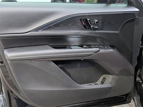 Used 2025 Cadillac Lyriq Sport image 10