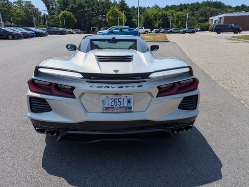 Used 2022 Chevrolet Corvette Stingray Premium Conv w/ Z51 Performance Package RWD image 4