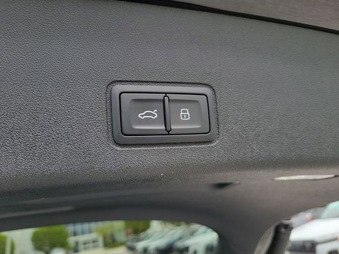 New 2026 Audi Q3 quattro 2.0T image 32