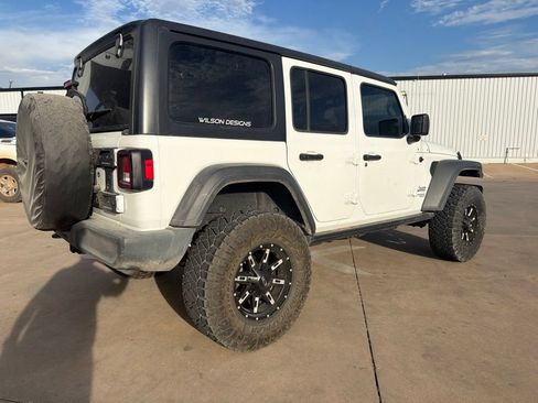 Used 2019 Jeep Wrangler Unlimited Sport S AWD/4WD image 3