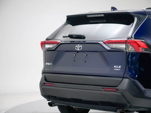 Used 2021 Toyota RAV4 XLE Premium AWD/4WD image 27