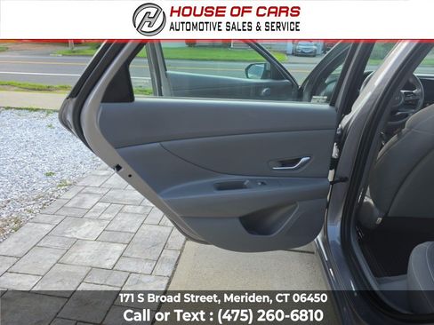 Used 2023 Hyundai Elantra SEL w/ Convenience Package FWD image 41