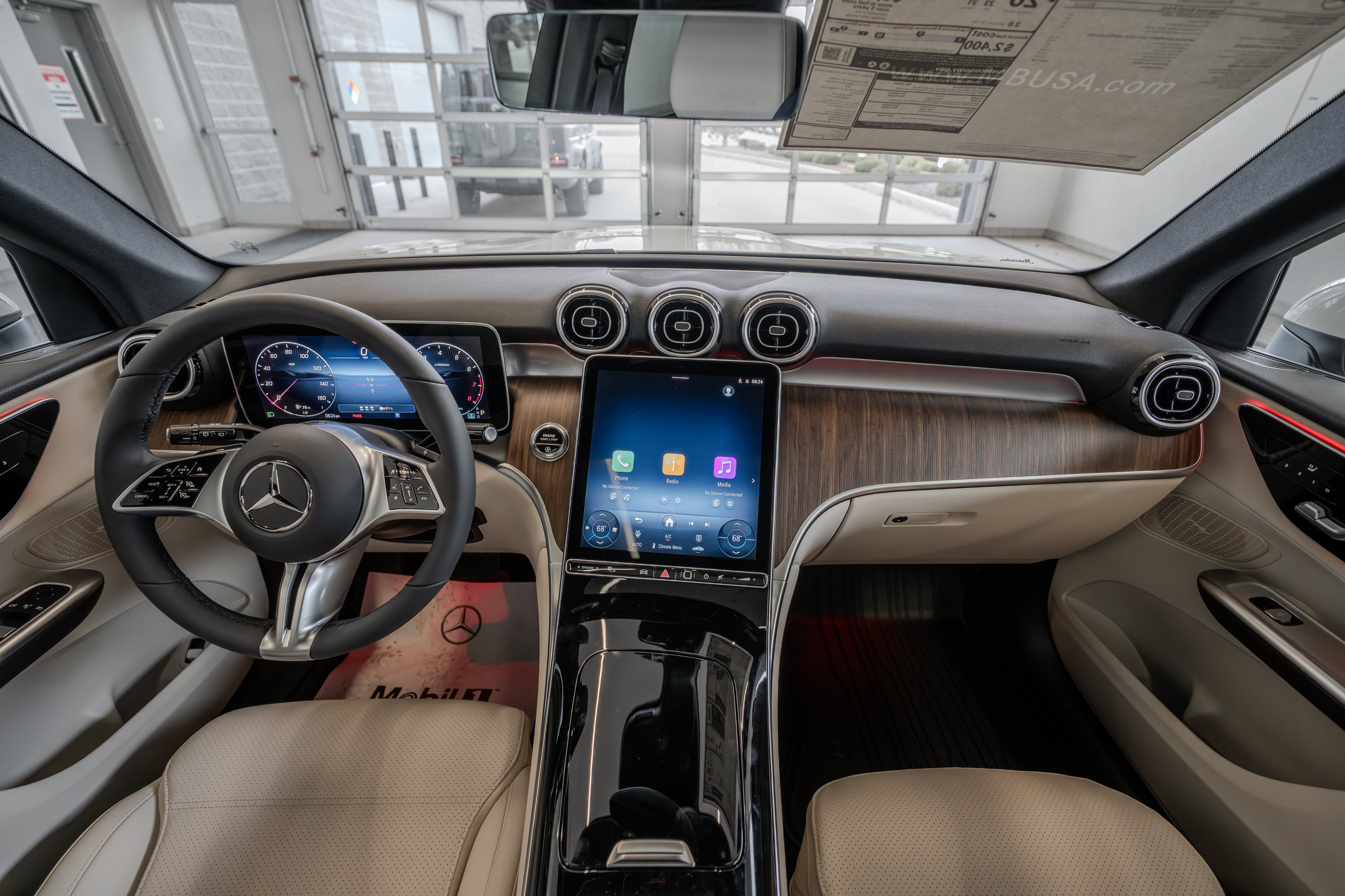 Certified 2026 Mercedes-Benz GLC 300 4MATIC image 8