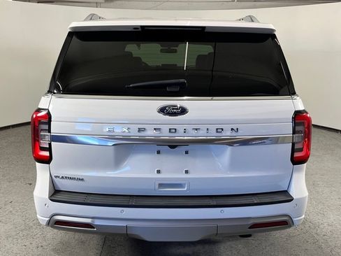 Used 2023 Ford Expedition Platinum AWD/4WD image 4