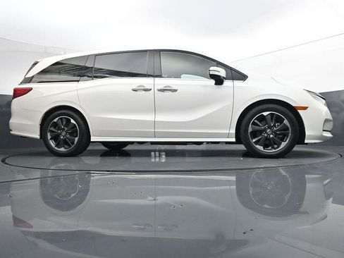 Used 2023 Honda Odyssey Elite image 32