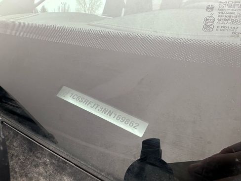 Used 2022 RAM 1500 Laramie w/ Sport Appearance Package image 9