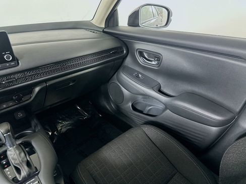 Used 2025 Honda HR-V LX image 19