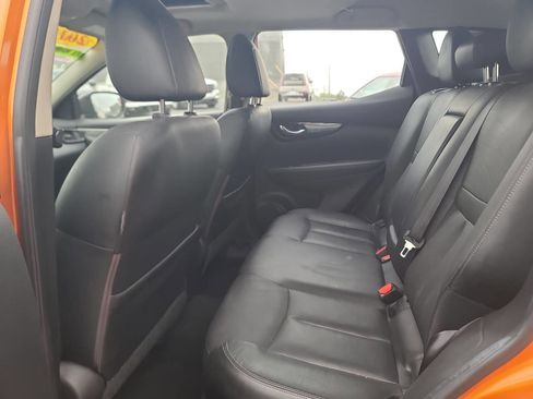 Used 2017 Nissan Rogue Sport SL w/ SL Premium Package image 19