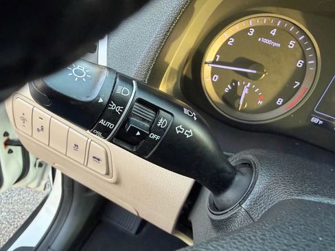 Used 2018 Hyundai Tucson Value w/ Cargo Package image 47