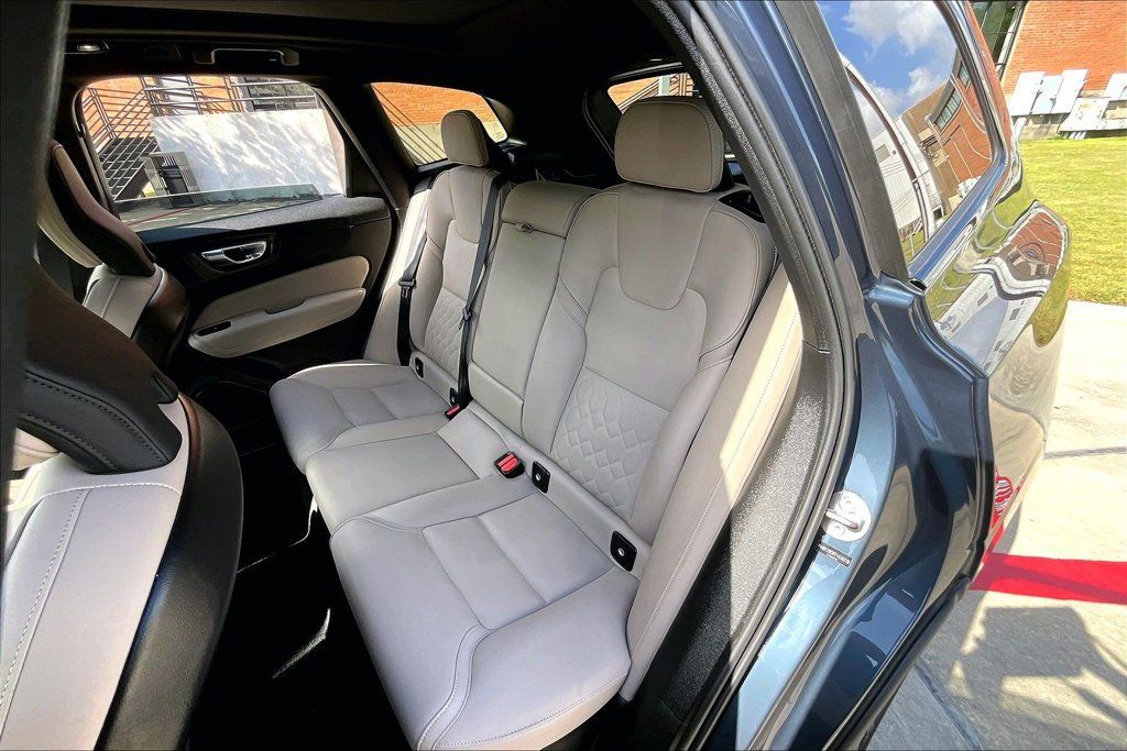 Certified 2026 Volvo XC60 B5 Plus AWD/4WD image 35
