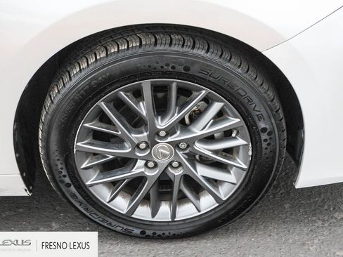 Used 2018 Lexus ES 350 w/ Navigation System Package image 9