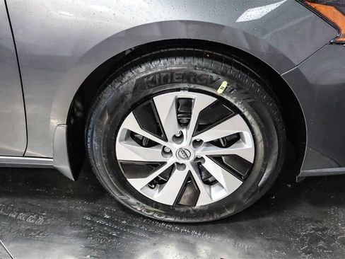 New 2025 Nissan Altima 2.5 S image 12