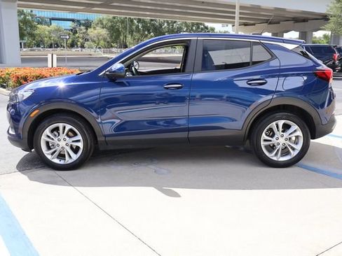 Used 2023 Buick Encore GX Preferred w/ Cold Weather Comfort Package FWD image 4