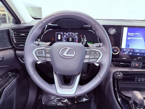 Used 2023 Lexus NX 250 FWD w/ Premium Package image 18