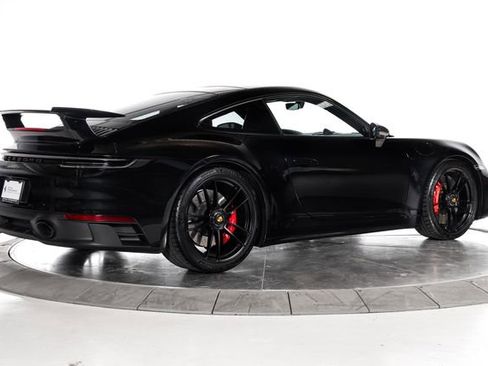 Used 2024 Porsche 911 Carrera 4 GTS image 5