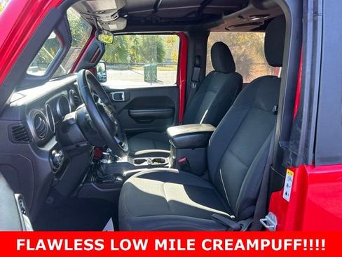 Used 2018 Jeep Wrangler Sport AWD/4WD image 13