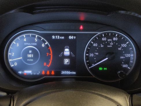 Used 2025 Nissan Versa SV image 23