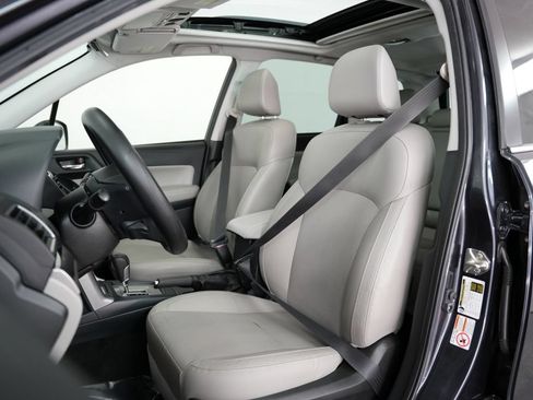 Used 2017 Subaru Forester 2.5i Limited w/ Protection Package #2 AWD/4WD image 46