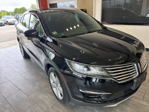 Used 2017 Lincoln MKC Premiere FWD image 5