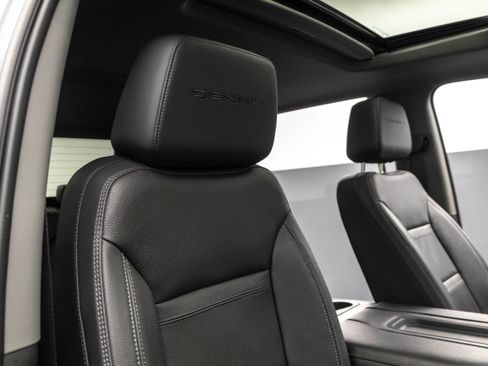 Used 2020 GMC Sierra 3500 Denali w/ Denali Ultimate Package image 41