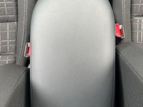 Used 2024 Honda HR-V LX image 35